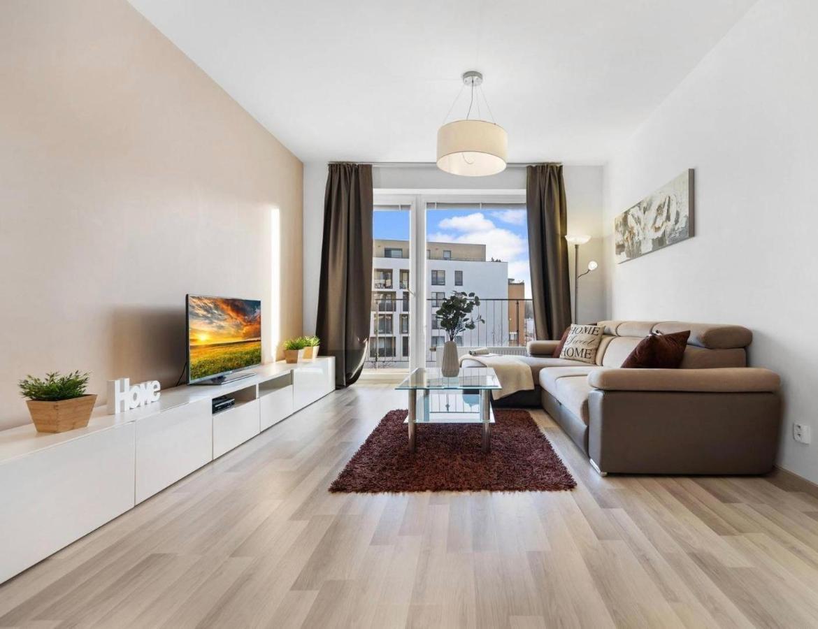 Sunflower - Modern Large Charming Apartment With Balcony Bratysława Zewnętrze zdjęcie