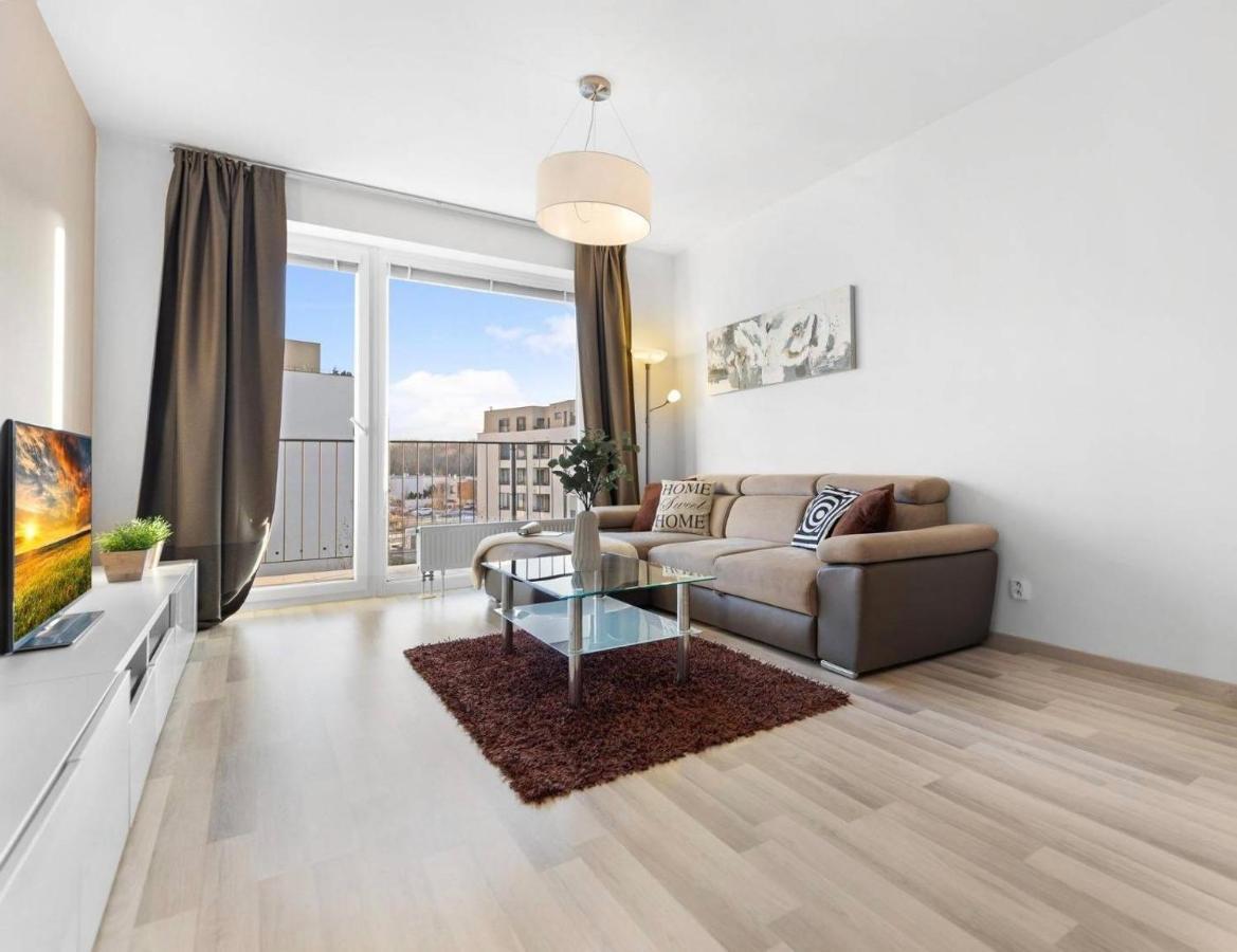 Sunflower - Modern Large Charming Apartment With Balcony Bratysława Zewnętrze zdjęcie