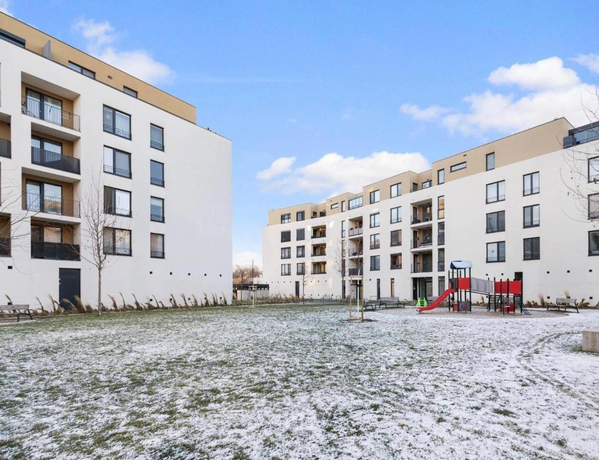 Sunflower - Modern Large Charming Apartment With Balcony Bratysława Zewnętrze zdjęcie